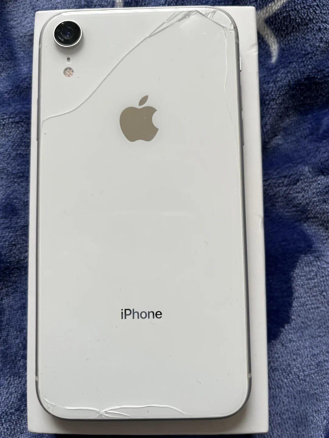 白色版苹果x后面苹果标志不显眼(白色版苹果x后面苹果标志不显眼了)-第4张图片-有道翻译官网 白色版苹果x后面苹果标志不显眼(白色版苹果x后面苹果标志不显眼了)-第4张图片-有道翻译官网